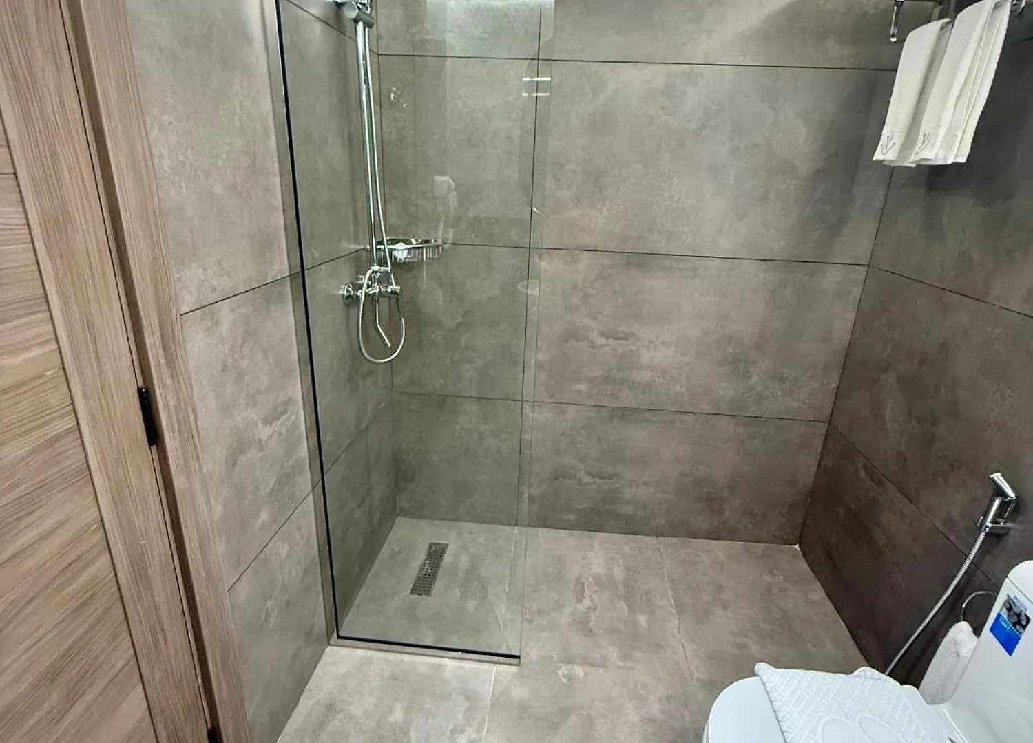 Strand Hotel Abu Dhabi 3*,