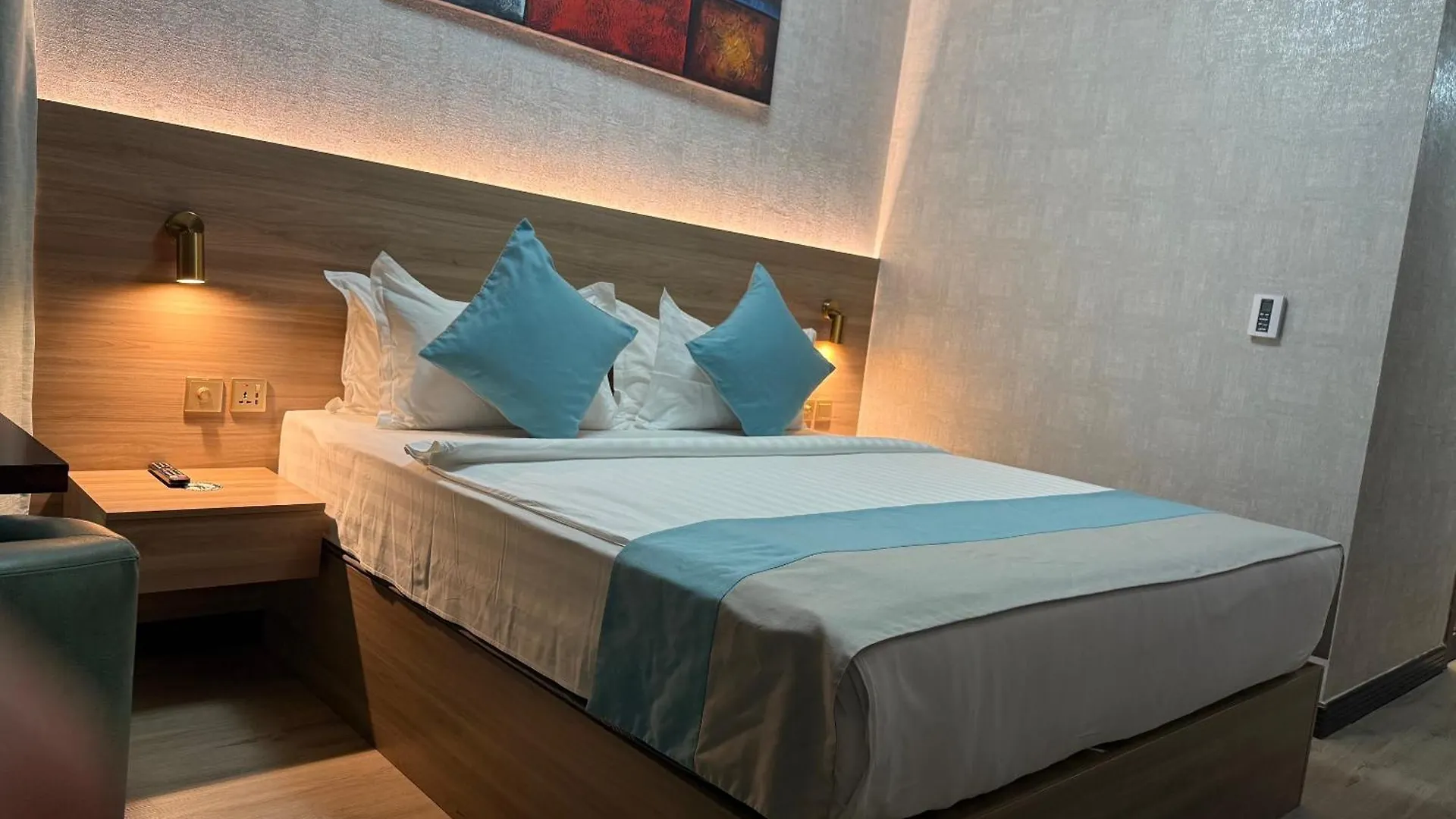 Strand Hotel Abu Dhabi