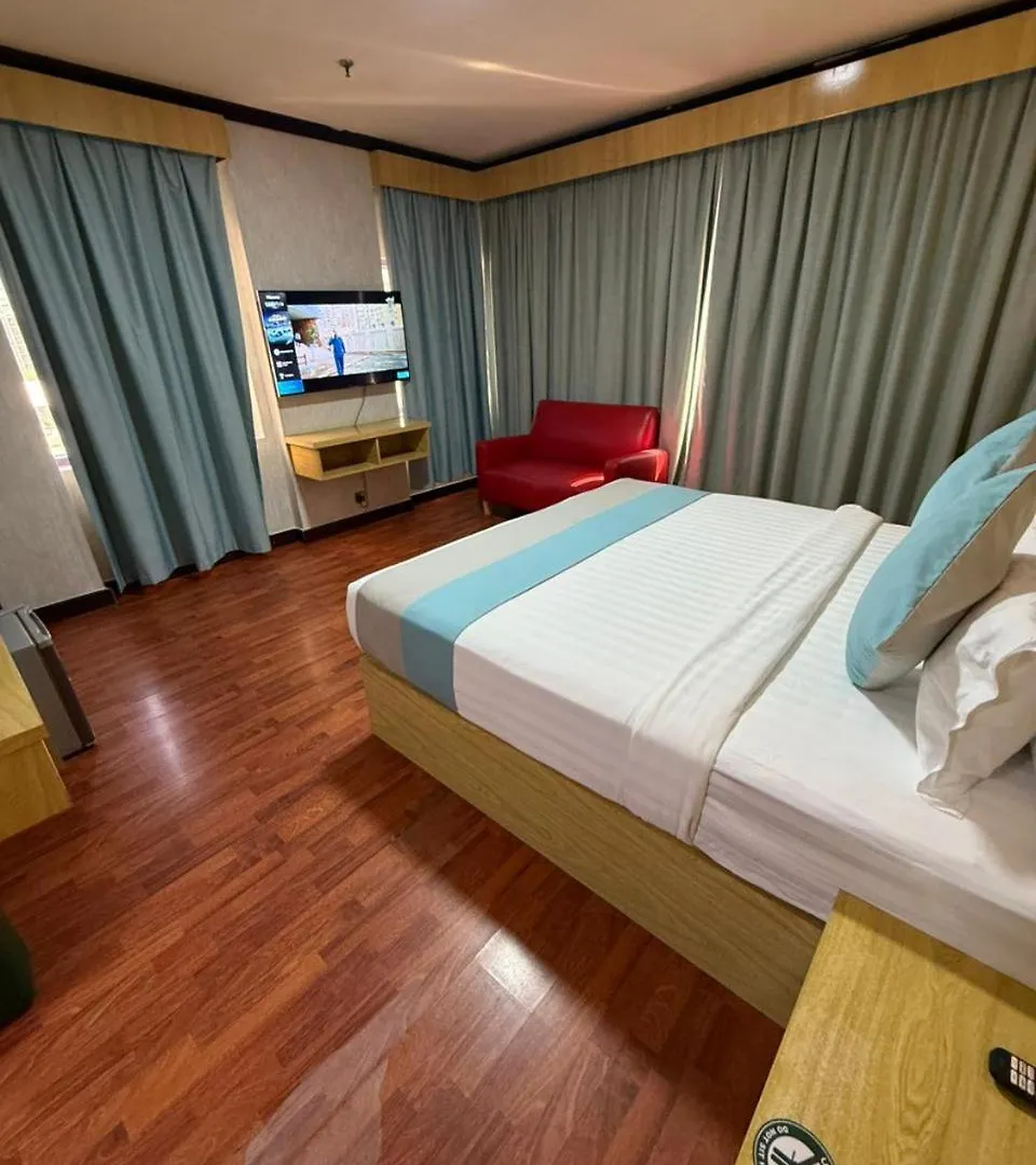 Strand Hotel Абу-Даби