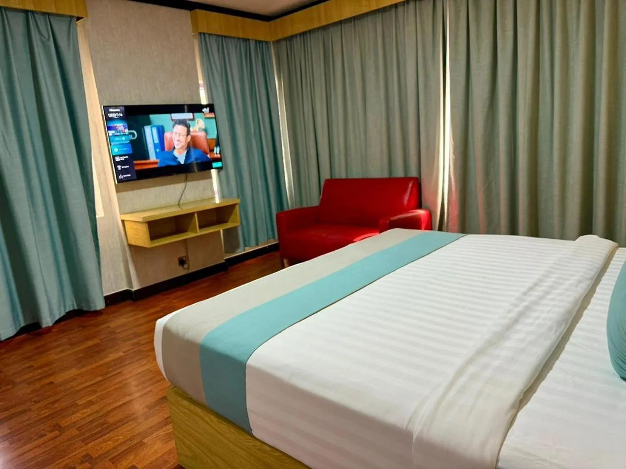 Strand Hotel Abu Dhabi
