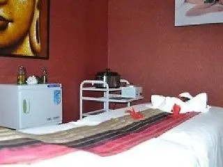 Strand Hotel Абу-Даби