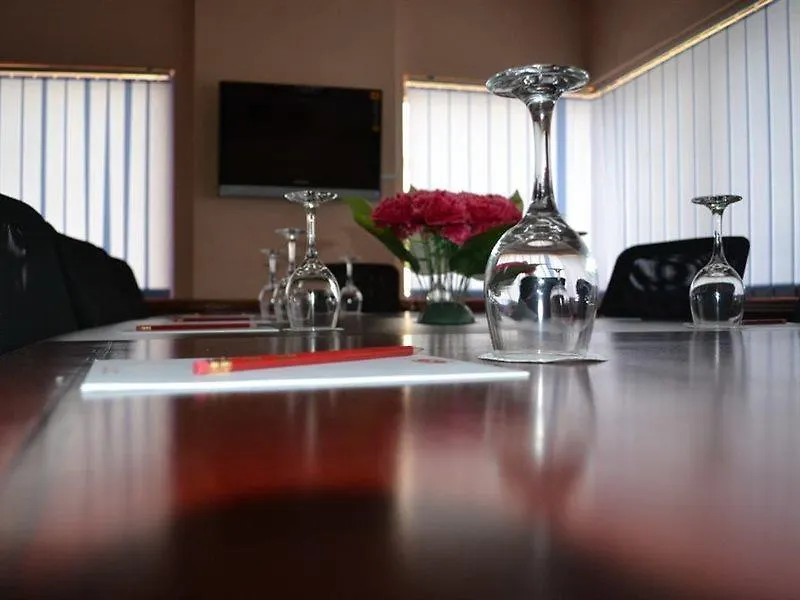 Strand Hotel Абу-Даби