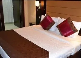 Strand Hotel Абу-Даби